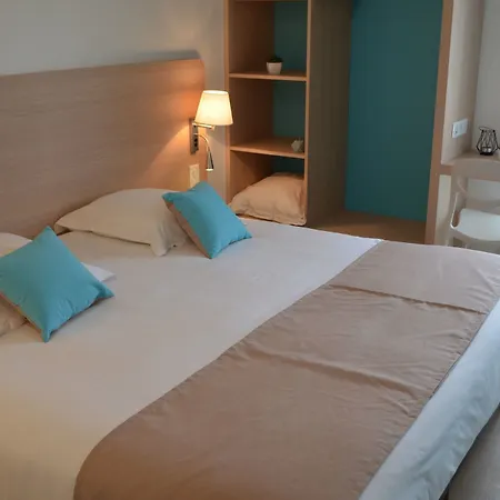 The Originals Boutique, Port La Vie,